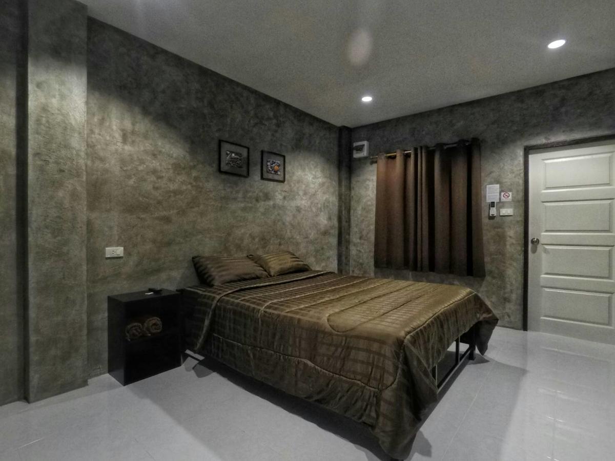 4Hearts Loft House Hotel Surat Thani Bagian luar foto