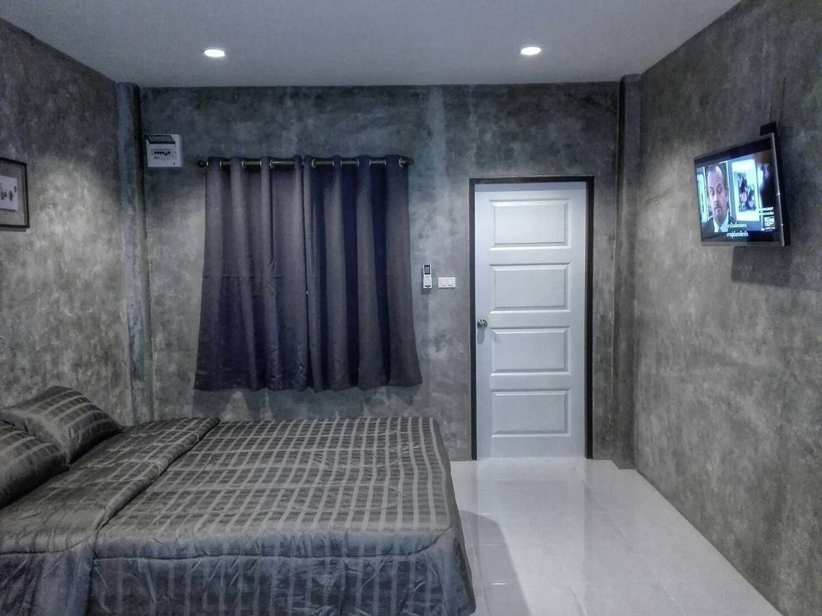 4Hearts Loft House Hotel Surat Thani Bagian luar foto